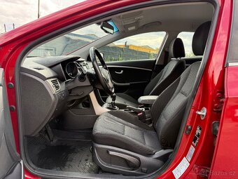 HYUNDAI I30 1.6 CRDI KOMBI 2017 VÝHŘEV KLIMA SENZORY - 9