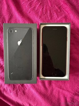 iPhone 8 RED 64GB - 9
