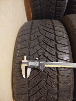 Zimní pneumatiky 235/45/18, FULDA, DOT4121 - 9