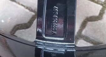 Audi A6 Allroad kola 19" zimní 255/45/19 - 9