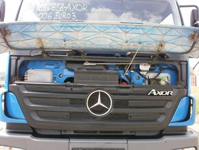 Mercedes Axor - 9