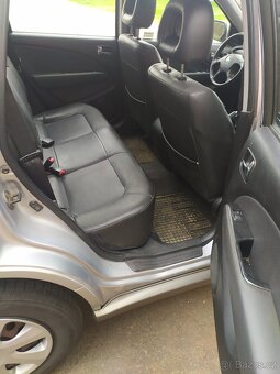 Outlander 2,0i 4x4 - 9