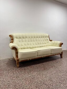 CHESTERFIELD SEDAČKA ŠTÝLOVA ,V KOMBIN.S DREVOM 3+2+1 - 9