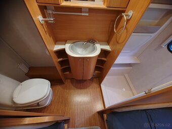 ADRIA ADORA 542DL,MOVER, SOLAR, MARKÝZA, VELKÁ KOUPELNA - 9