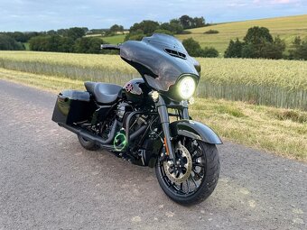 Harley Davidson STREET GLIDE - 9