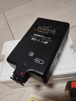 Yashica electro 35, r.1976 (foto brašna, stativ, blesk) - 9