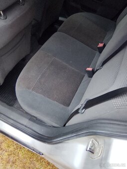 Opel ASTRA  kombi - 9