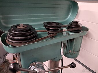 Stojanová vrtačka - 9