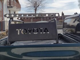 Toyota hilux revo 16+ nosič na korbu - 9