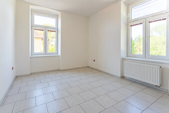 Prostorný byt 3+KK 65 m2 v Bělé u Malont – vlastní parkování - 9