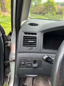 Toyota Corolla Verso - 9