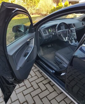 Prodám Volvo S60 D3 - 9