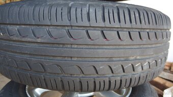 Prodám starší letní PIRELLI Cinturato R6 195/60 R15 88 H - 9