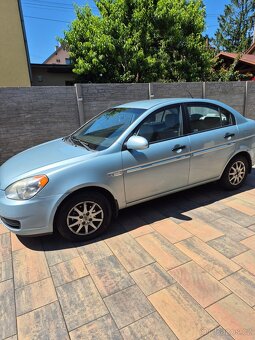 Hyundai Accent 1,4 benzín, koupeno ČR, II. majitel - 9
