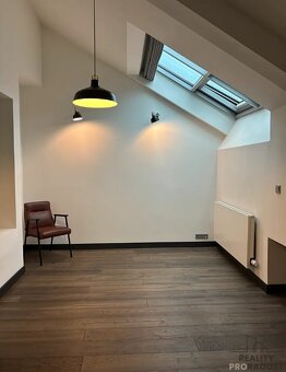 Pronájem bytu 3+kk 115 m² Revoluční, Praha - 9