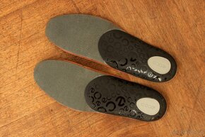 Černé kožené boty Ecco a ortopedické vložky - 9