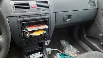 Škoda fabia 1,4tdi 59kw...combi. - 9