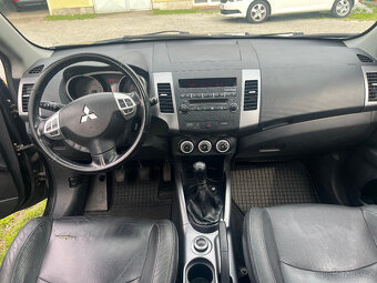 Mitsubishi Outlander 2,0 DI-D 103kw (zamluveno) - 9