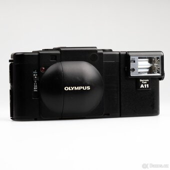 Olympus XA - 9