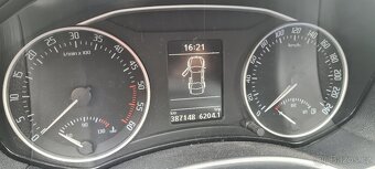 Škoda Octavia 2 1.6 tdi 77 kW - 9