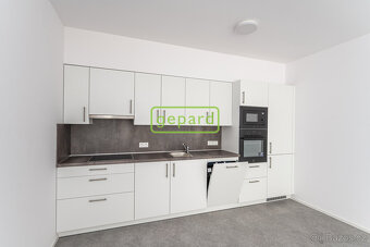 Prodej bytu v novostavbě 2+kk, 58m2 se zahradou 62m2 v proje - 9