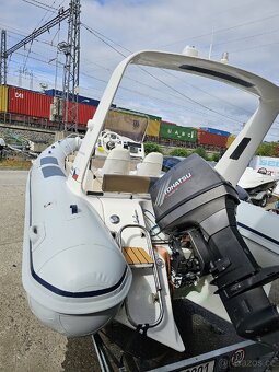 Motorový člun Brig 600 - 9