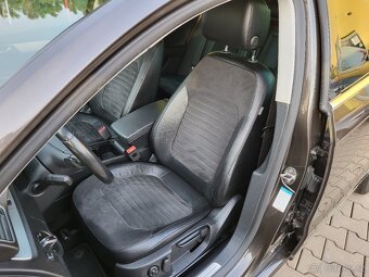 Volkswagen Passat B7 2,0 TDI Highline - 9