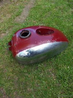 Pěkná Původní Nádrž Jawa 250/350 Kyvačka - 9