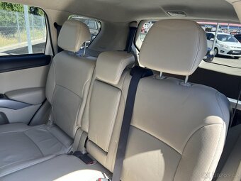 Mitsubishi Outlander 130kW4WDČRKůže1.maj2xALU, 205tkm - 9