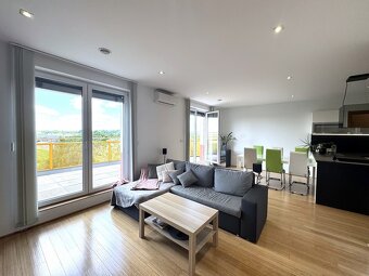 PRODEJ BYTU OV 3+KK/3+1 O CP CCA 115,37 M2 V POHOŘELICÍCH - 9