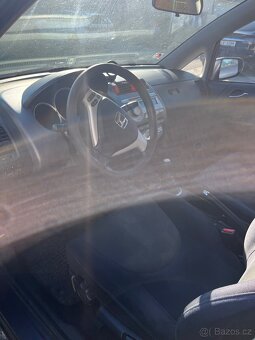 Honda Jazz 2007 1.3 - 9