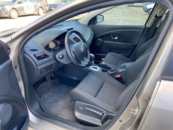 Renault Megane 1.5 - 9
