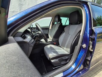 ŠKODA Octavia 2.0TDI 110kW DSG FACELIFT Combi Top Selection - 9