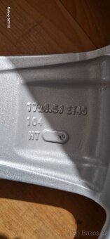 Predám alu. disky orig. Toyota 5x114,3 R17 + TPMS - 9
