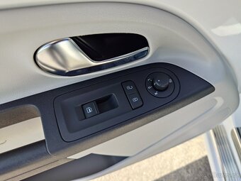 Seat Mii 1.0 MPi výhřev + KOLA - 9