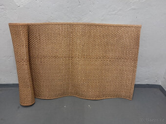 Přehoz na postel, deky, polštářky, rohož za postel a jiné - 9