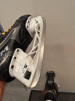 BRUSLE CCM TACKS AS 570, vel. 40,5/6 D - 9