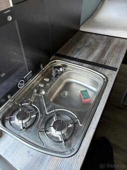 Obytný Volkswagen VW Crafter zimní - 9