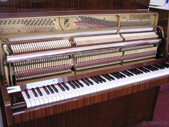 Prodám pianino Petrof mod.114 Classic - 9