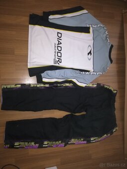 Motocross oblečeni kalhoty a dres - 9