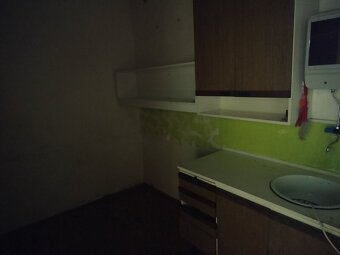 Pronájem obchodu 41 m2 na Resselově náměstí v Chrudimi - 9