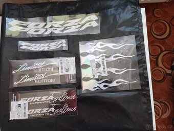 PRODÁM LEPKY NA MOTOCYKL HONDA FORZA 125,350,750 KOMPLET - 9