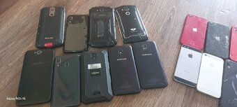 Mobily 58 ks Iphone a Android na náhradní díly nebo opravu - 9