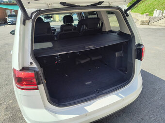 VW Touran 1.5 TSI 1.MAJ.ČR/NAVI/ACC/TAŽNÉ/ALU/FRONT ASSIST - 9