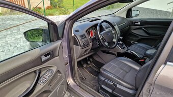 FORD KUGA 4x4 2.0 TDCI 103KW.TITANIUM.XENONY.TAŽNÉ.ALU 18". - 9