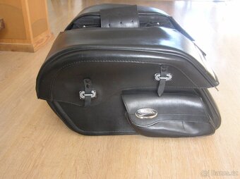 Triumph Bonneville T100 SE - 9