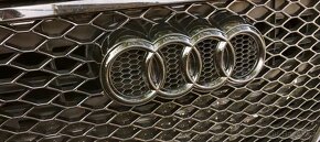Černé, Chromové logo na vozy Audi - 9