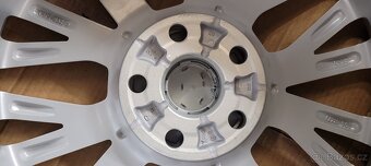Lexus UX od2018,18' alu disky,nové ,stříbrné,tpms - 9