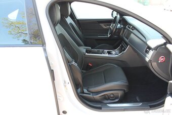 Jaguar XF 3.0d 221kW R-Sport 1.Maj 157000km Servis Jaguar - 9