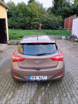 Hyundai i30 1.4 74KW, benzín - 9